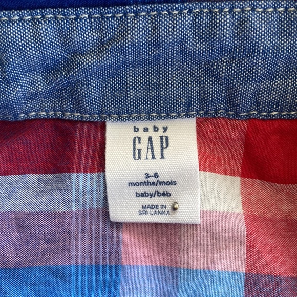 Button down one piece - Picture 2 of 2